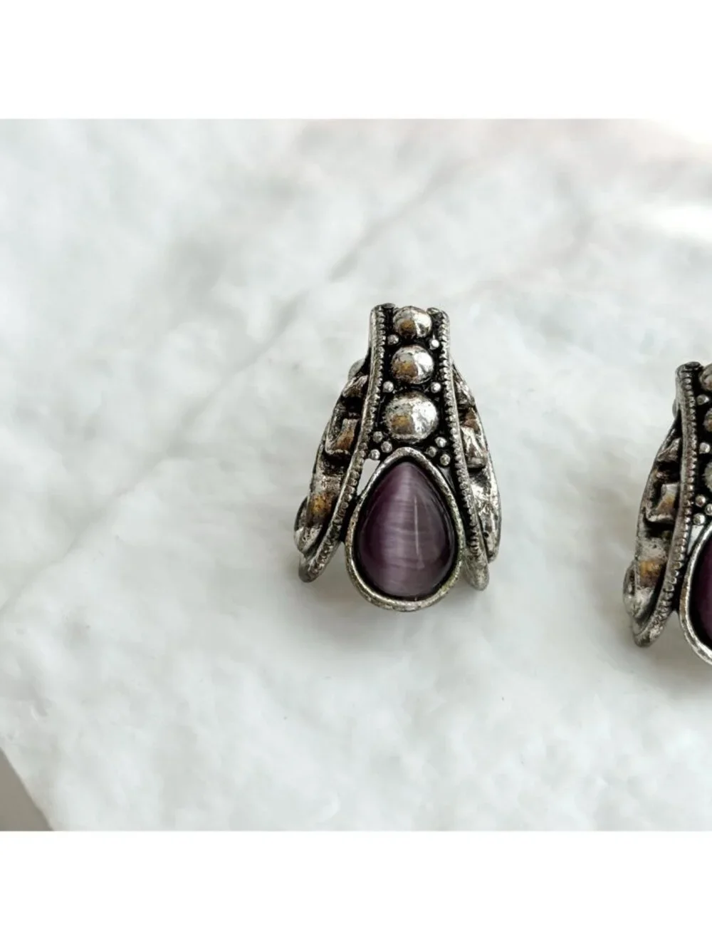 Avon Faux Purple Tiger's Eye Dragonfly | Bee | Insect 80's Vintage Stud Earrings